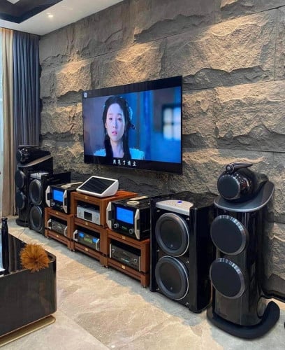 ឈុតស្ដាប់ចំរៀង Bowers & Wilkins 801 D4