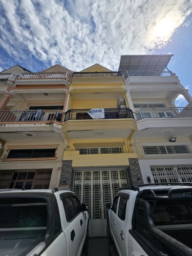 ផ្ទះស្អាតដេគ័រស្អាតមានសំភារះចំនួនដូចក្នុងរូប