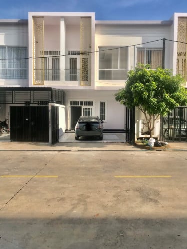 ផ្ទះ លក់ នៅ ក្នុង បុរី ឌឹផ្លរា ផ្លូវ 6A