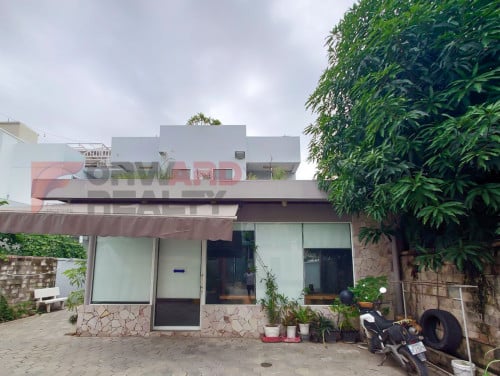 🏡5 Bedrooms villa available for rent in Phnom Penh Thmei Area