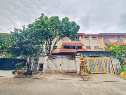 វីឡាកូនកាត់សម្រាប់លក់នៅទួលគោក