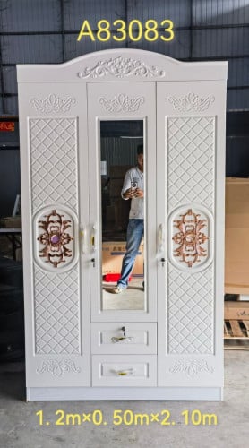 ទូដាក់សម្លៀកបំពាក់