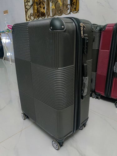 លក់វ៉ាលី Singapore នៅស្អាត 99.99%