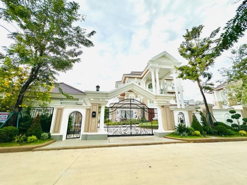 Villa King For Sale / 独栋别墅出售/ 新房/Urgent Sale