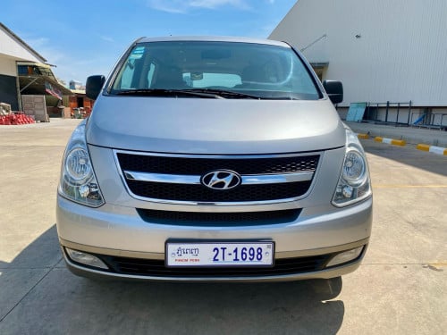 ឡានថ្មី ឆ្នាំ012 ហ្វើ ពេញ