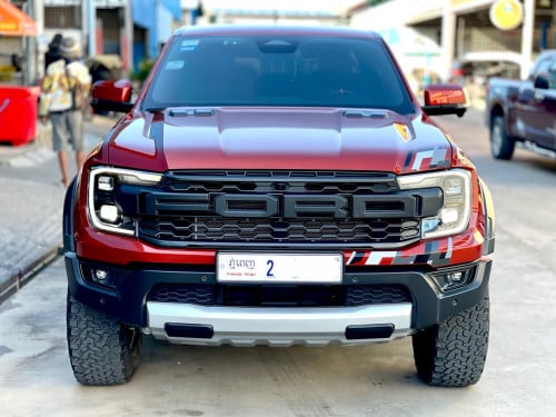 ឡានថ្នាំស៊ីន100%ថ្មីណាស់ប្រើបាន3ម៉ឺនគីឡូជាង