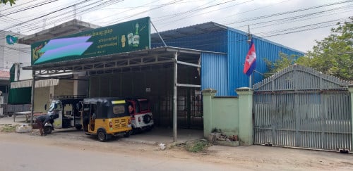 ដីនិងរោងជួល ជិតវត្តចំពុះក្អែក (១ខែ$200)