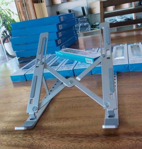 ជើងទ្រ laptopស្តុកថ្មី