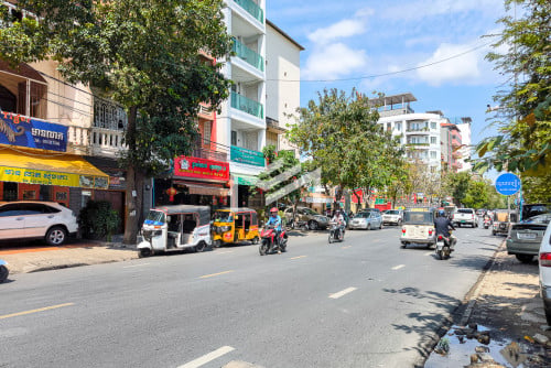 ដី 8,923 SQM សម្រាប់លក់នៅសង្កាត់ស្រះចក 📍