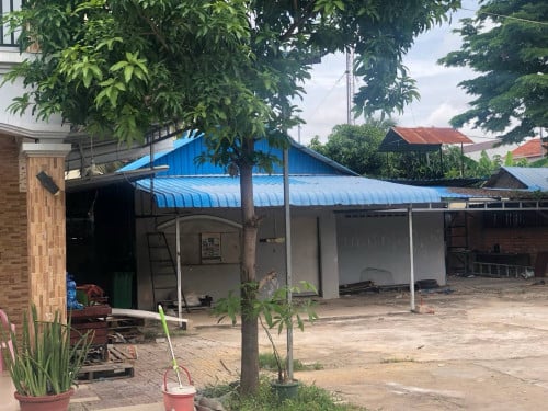 ដីលក់បន្ទាន់ទល់មុខព្រលានយន្តហោះអន្តរជាតិភ្នំពេញ