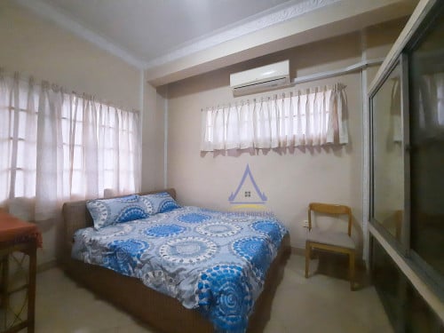 One bedroom with fully furnished for rent at BKK3 area