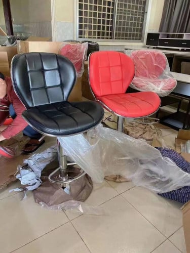 កៅអីវិលជើងខ្ពស់