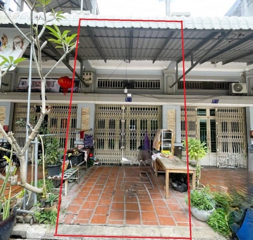 ๐ฆHouse Available for Urgent Sale at a Special Price (Negotiable).