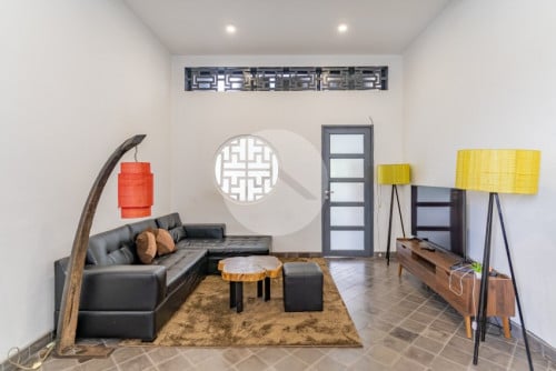 Wat Phnom- 2BR Renovated Apartment For Rent In Daun Penh.