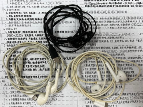 លក់កាសសុីន Original 100% Apple Samsung & Huawei 1set=20$ (have discount)