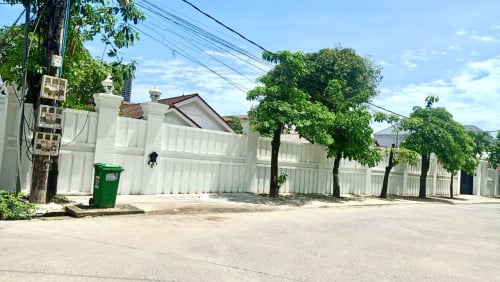 ផ្ទះវីឡាកែងនៅក្រុងព្រះសីហនុ លក់ឬជួល