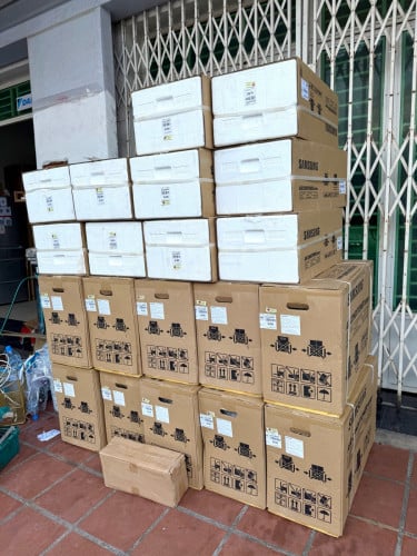 ម៉ាសុីនត្រជាក់ Samsung Inverter ថ្មីកេស ថែមជើងទ្រ