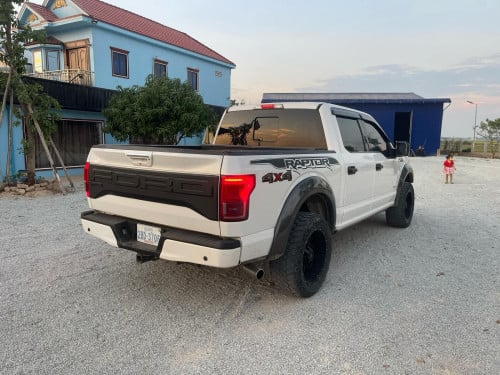 Ford f150 full ថ្មីសុីន១ជុំ ទិញដាច់ រឺ រំលស់