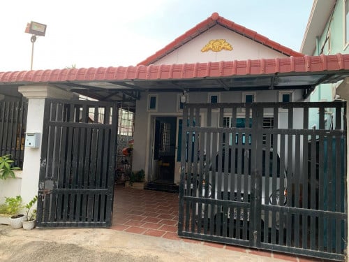 ផ្ទះលក់-ក្រោមទីផ្សារ