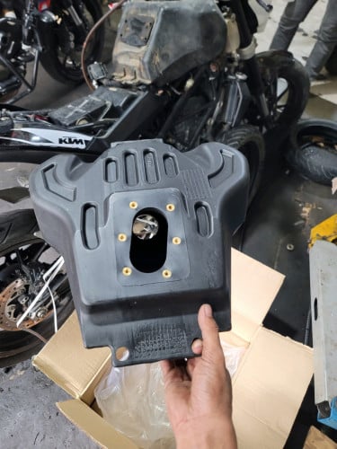 ធុងសាំងហ្សុីនDuke