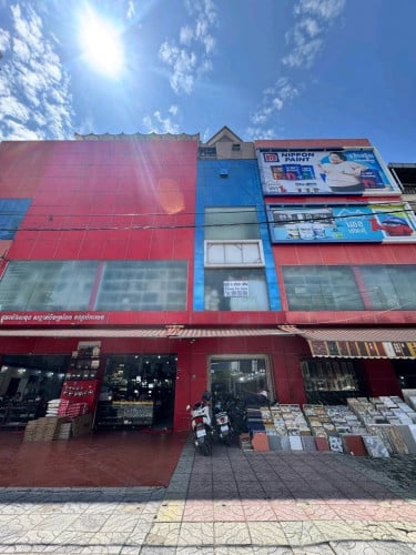 ផ្ទះល្វែងសម្រាប់លក់ នៅទួលទំពួង