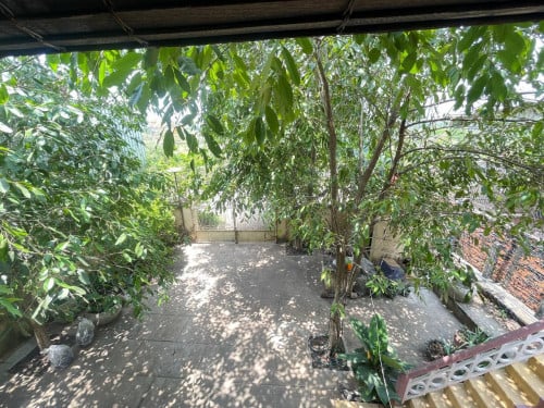 ផ្ទះលំនៅដ្ឋាន អាចប្រកបអាជីវកម្មបាន ចំងាយ៣គីឡូម៉ែត្រពីស្ពានគីហ្សូណា ក្រុងកំពង់ចាម