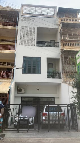 ផ្ទះល្វែង for sale at bkk 590000$