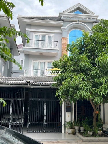 ផ្ទះ វិឡា TWIN សម្រាប់លក់