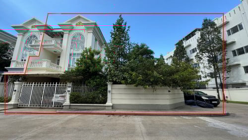 វីឡាលក់ ឌឹ មេគ្គងរ៉ូយ៉ាល់ 17.5mx18m