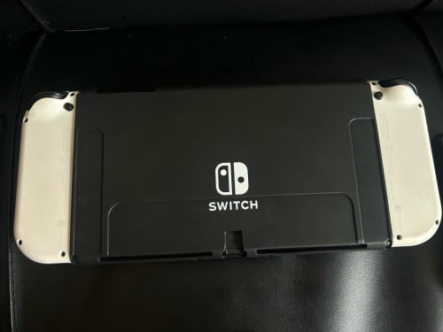 Nintendo Switch OLED សេរីថ្មីអេក្រង់ច្បាស់ល្អមិនសូវមានពេលលេងចង់លក់វិញ