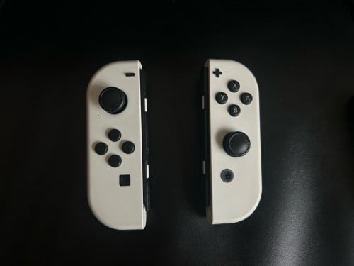 Nintendo Switch OLED សេរីថ្មីអេក្រង់ច្បាស់ល្អមិនសូវមានពេលលេងចង់លក់វិញ