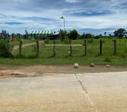 ដីលក់បន្ទាន់ មានផ្ទះ ស្រះទឹក នឹង រោងផលិតទឹកសុទ្ធស្រាប់