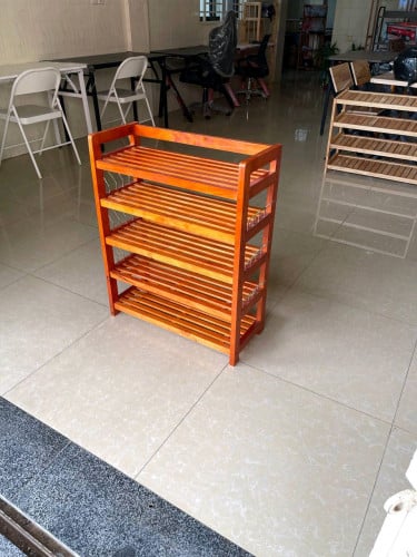 ធ្នើក្ដារនៀប សម្រាប់ដាក់ស្បែកជើងរឺសម្ភារ:ផ្សេងៗ