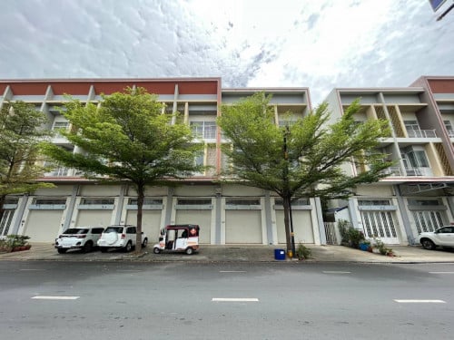 ផ្ទះជួលបុរីមេគង្គរ៉ូយ៉ាល់ 6A