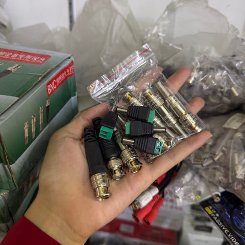 BNC and DC Connector