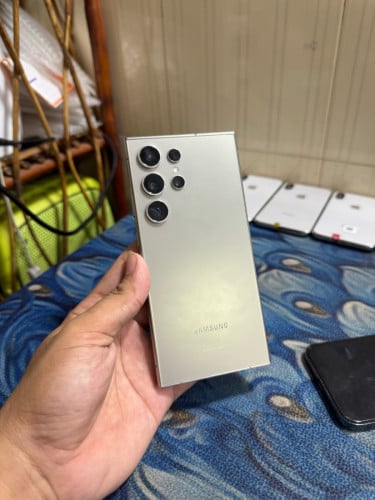 Galaxy S24 Ultra ក្រុមហ៊ុន​Sim2 Ram12/256G 99% ជាំអេក្រង់ដូចរូប លក់530$