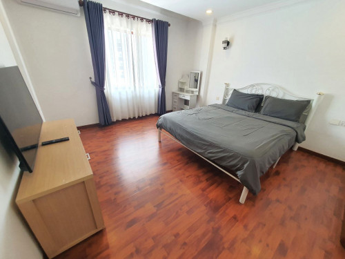 STYLISH THREE BEDROOM FOR RENT ☘️