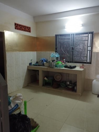 ផ្ទះល្វែង