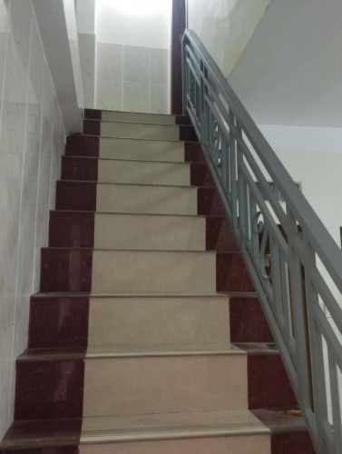 ផ្ទះល្វែង