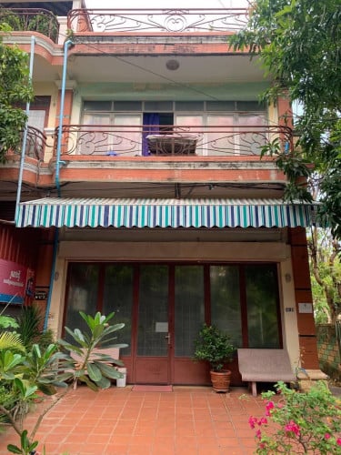 ផ្ទះលក់បន្ទាន់ក្រោមតំលៃទីផ្សារ​ 19ម៉ឺន5ពាន់​ ចរចា​