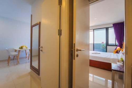High Floor 39 | 1 Bedroom Condo for Sale at The Bridge