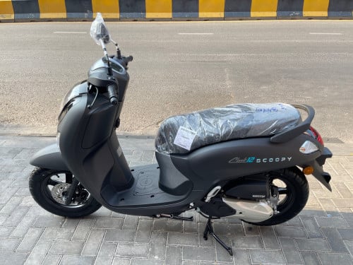 Honda Scoopy Club12 ឆ្នាំ 2025 ថ្មី ក្រុមហ៊ុន💯