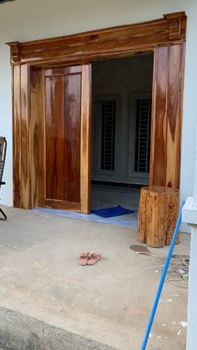 ​លក់ដីភូមិប្លង់រឹង​នៅជិតសាលា​ អនុវិទ្យាល័យ​ និង​បឋម​សិក្សា​