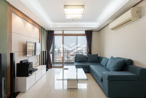 De Castle Royal-10th Floor,1 Bedroom For Sale in BKK1 📍