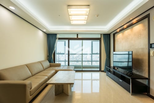 De Castle Royal-29th Floor, 4 Bedroom For Sale in BKK1 📍