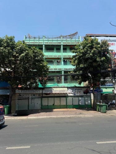 ផ្ទះអាជីវកម្ម 3ល្វែងសំរាប់ជួល (ជាប់ផ្លូវធំ ជិតស្ពានជ្រោយចង្វារ ខាងរង្វង់មូលស្តាតចាស់)