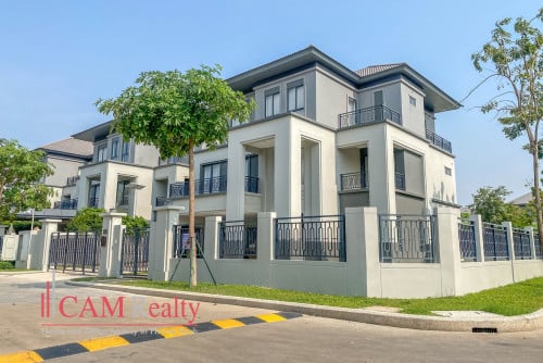 5 Bedrooms Queen Villa For Rent In Chip Mong Grand Phnom Penh