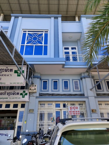 ផ្ទះអាជីវកម្មស្ថិតលើផ្លូវរដ្ឋ 15m ជិតផ្លូវកែង លក់បន្ទាន់ (ម្ចាស់ផ្ទាល់)