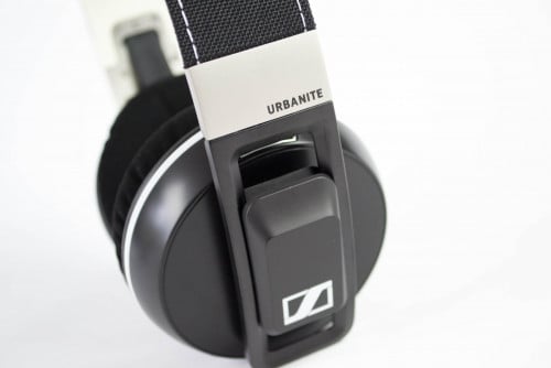 លក់កាសស្តាប់ចំរៀង