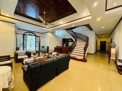 Villa With Pool In Toul Kork